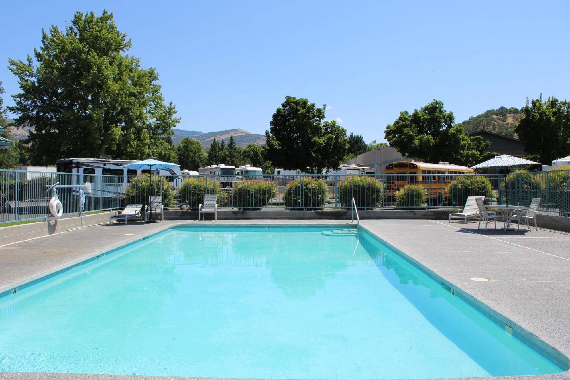 Americas Best Value Inn - Phoenix / Ashland Dış mekan fotoğraf